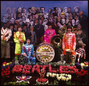 sgt-pepper_s-lonely-hearts-club-band-beatles.jpg