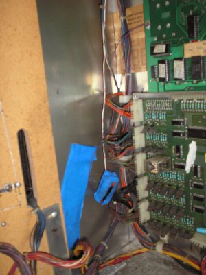2 battery holder.jpg